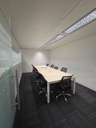 Odeon Towers (D7), Office #469319601